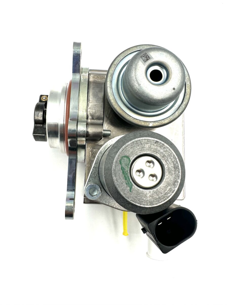 New fuel injection pump 1675941280, 9819938480, 523166A190, 7573436 Citroën C4 C5, Peugeot