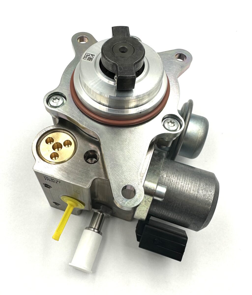 New fuel injection pump 1675941280, 9819938480, 523166A190, 7573436 Citroën C4 C5, Peugeot
