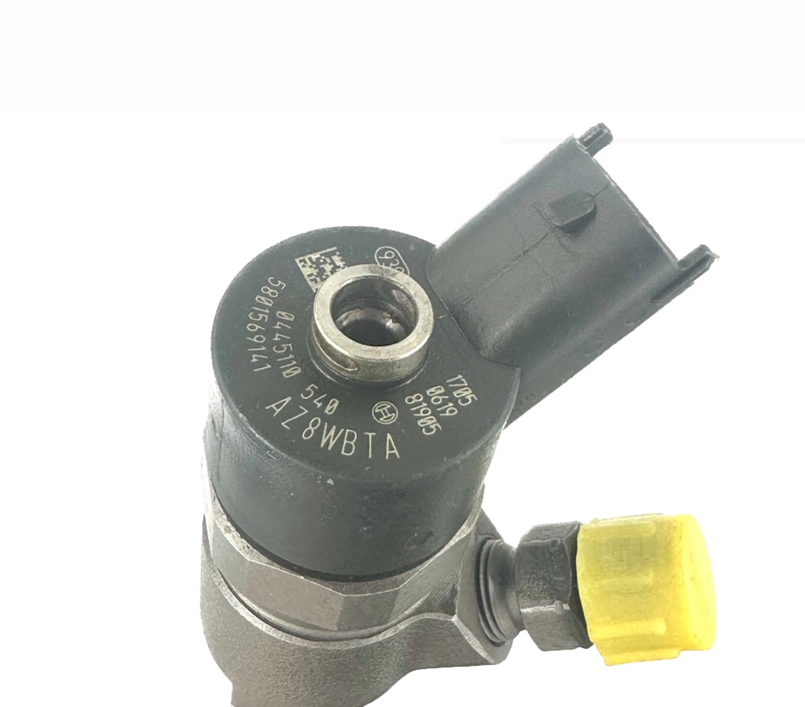 Remanufactured injector Bosch 0445110540, 5801569141 New Holland