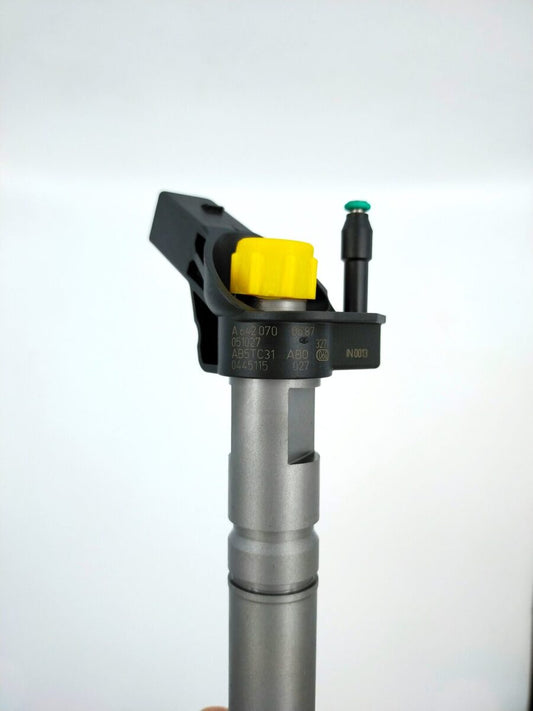 Remanufactured injector Bosch 0445115027, A6420700587 MERCEDES-BENZ