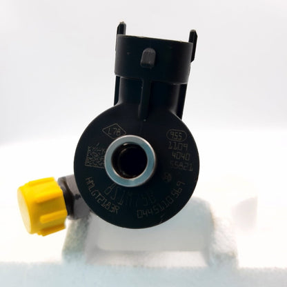 Remanufactured injector 0445110569, 166000804R RENAULT