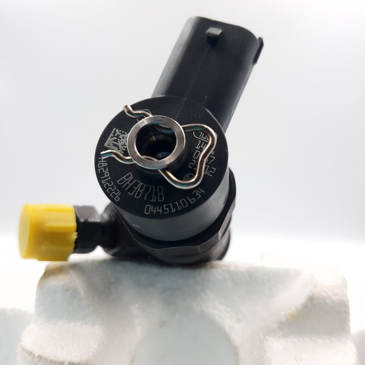 New injector 0445110634, 0445110375 OPEL RENAULT